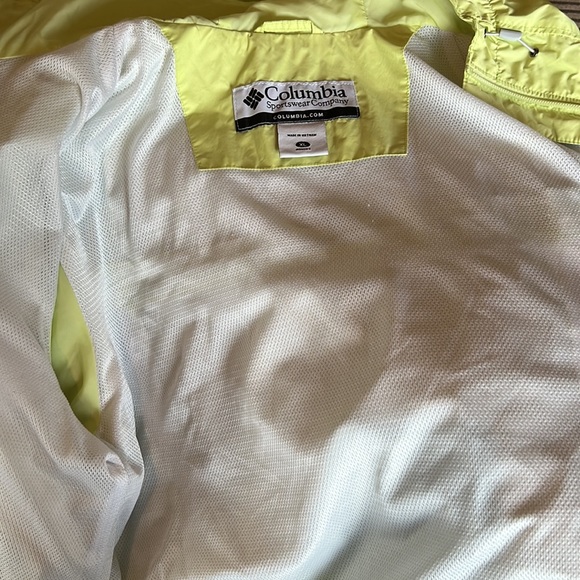 Columbia windbreaker - Picture 9 of 9